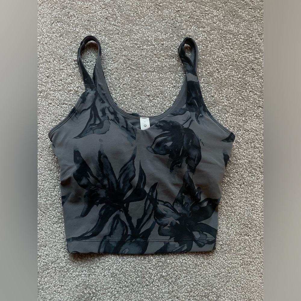 Lululemon align tank brand new size 4 never worn!